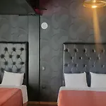 Hotel Maquiavelo Solo Adultos